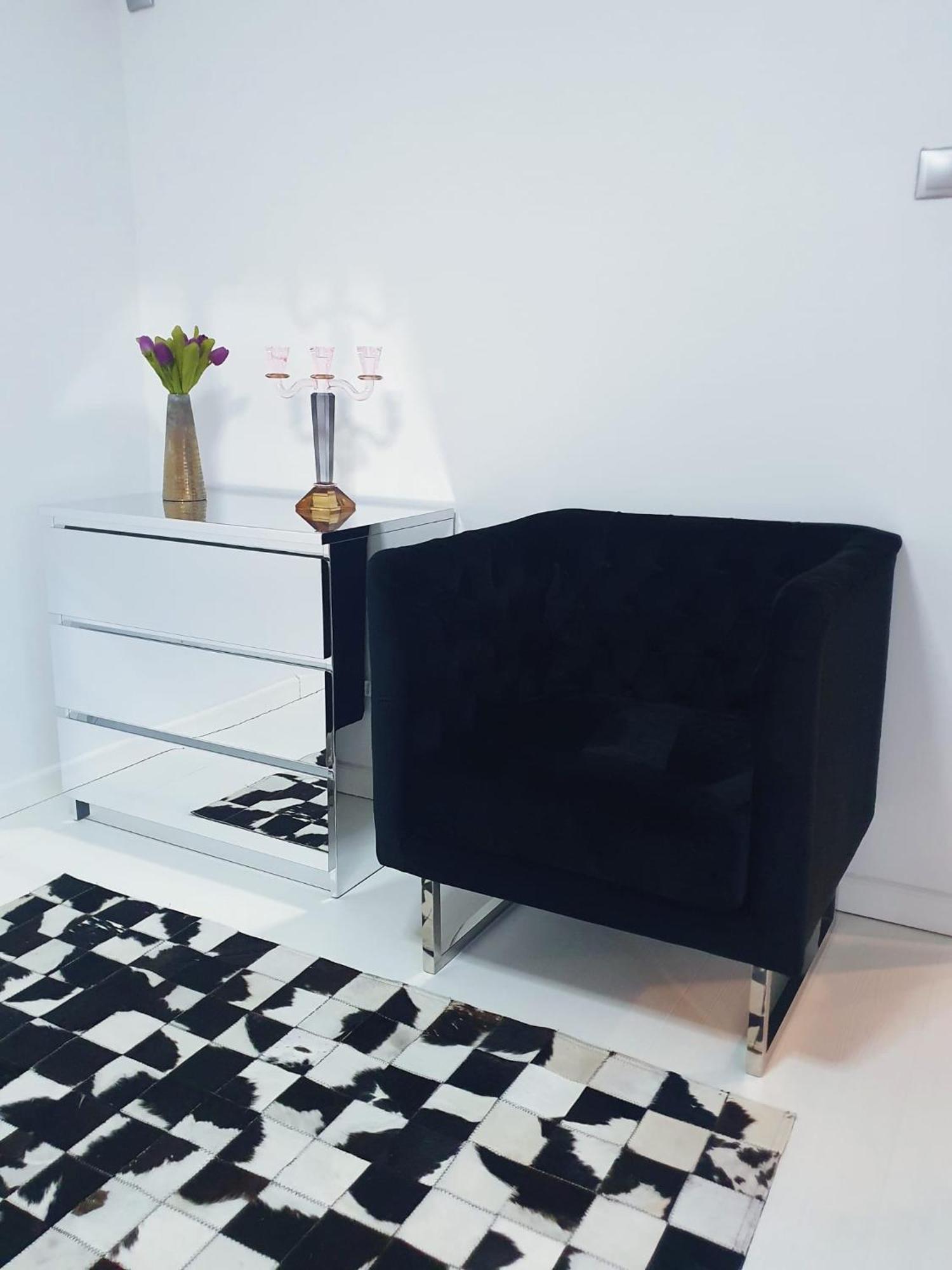 Cheerful 2 Bedroom And Lounge Town House With Free Parking Bucureşti Eksteriør bilde